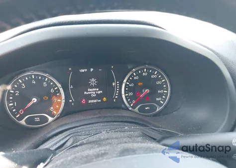 2015 Jeep Renegade Latitude z USA, uszkodzony, nr VIN ZACCJABT6FPC03758